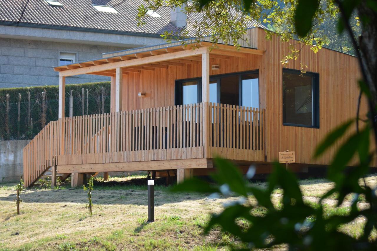 Cabanas Compostela - Cabana A Carballeira サンティアゴ・デ・コンポステーラ エクステリア 写真